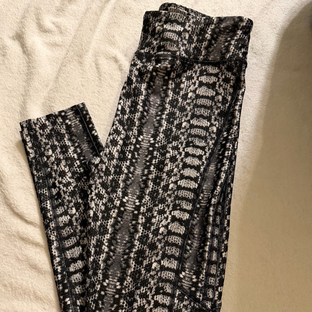Under Armour Monochrome Patterned Leggings